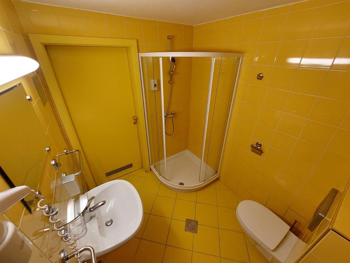 Apartmaji Fizine Portoroz Luaran gambar