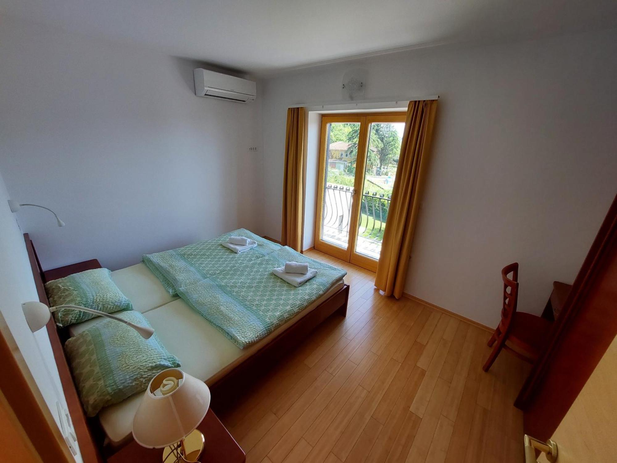 Apartmaji Fizine Portoroz Bilik gambar
